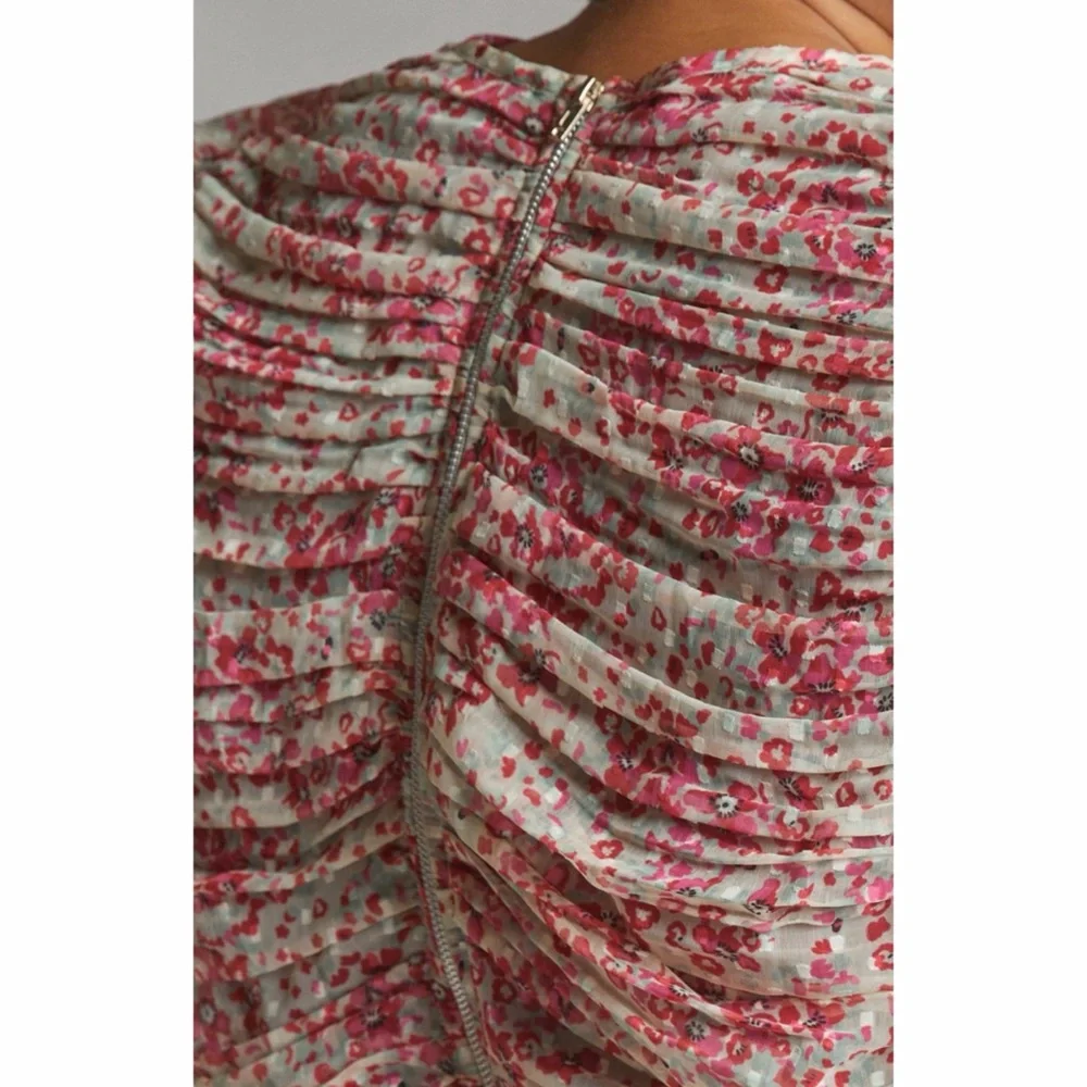 Anthropologie Let Me Be Ruched Floral Blouse Pink Puff Sleeve Crew Neck S NWT